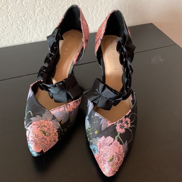 Kelly & Katie Floral Onirella pumps - Picture 2 of 6